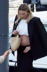 PreGnant MARGOT ROBBIE on Vacation at Lake Como in Italy 07/07/2024