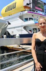 SARAH MICHELLE GELLAR at IMDboat at San Diego Comic-Con 07/27/2024