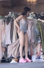 SCOUT WILLIS Trying on Clothes in Front of a Store in Los Feliz 07/08/2024