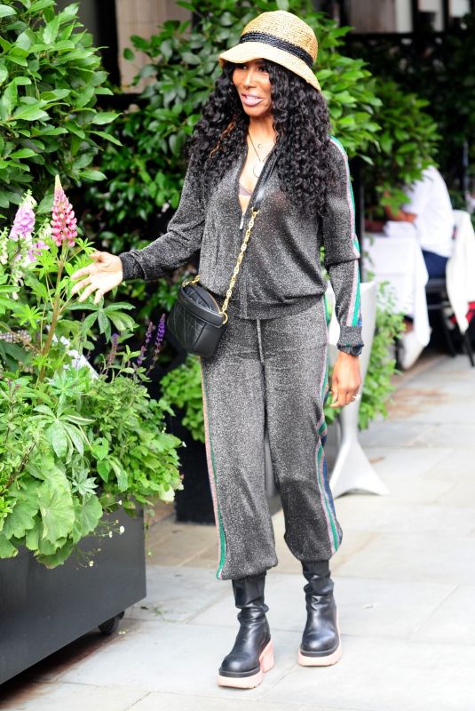 SINITTA Out for Lunch with Ben Bruskin, Dr Vincent Wong and a Friend at Scott