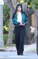 SUKI WATERHOUSE Visiting a Friend in Los Angeles 07/09/2024