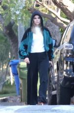SUKI WATERHOUSE Visiting a Friend in Los Angeles 07/09/2024