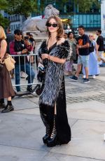 TALIA RYDER Arrives at Marc Jacobs Fall 2024 Runway Show at New York Public Library in New York 07/01/2024