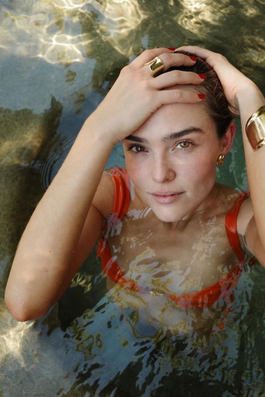 ZOEY DEUTCH for Tiffany & Co. July 2024