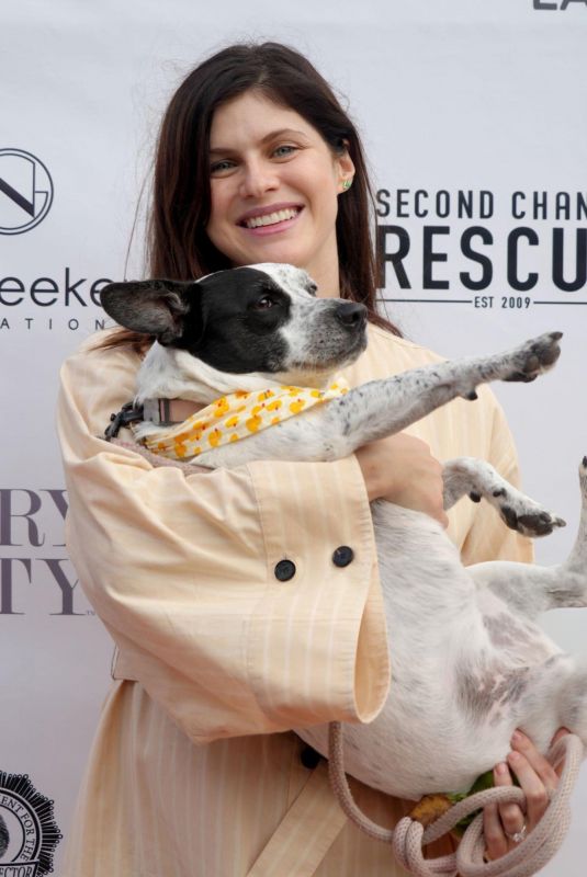 ALEXANDRA DADDARIO at NY Second Chance Rescue Dinner in Hamptons 08/09/2024