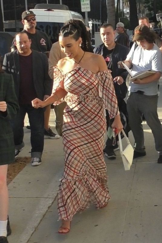 ALEXANDRA SHIPP Greets Fans Out in Los Angeles 08/13/2024