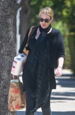 ALICE EVANS Shopping at Trader Joe