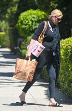 ALICE EVANS Shopping at Trader Joe