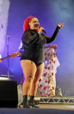 BETH DITTO Performs at London