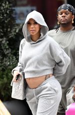CARDI B ardi Leaves a Hotel in New York 08/01/2024