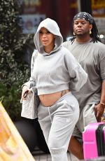 CARDI B ardi Leaves a Hotel in New York 08/01/2024