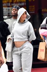 CARDI B ardi Leaves a Hotel in New York 08/01/2024