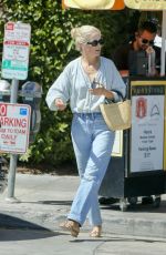 CAROLYN MURPHY Having a Birthday Lunch After Recently Turning 50 08/21/2024