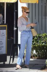CAROLYN MURPHY Having a Birthday Lunch After Recently Turning 50 08/21/2024