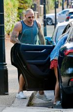 CHLOE MADELEY Enjoying a Pub Lunch in London 08/20/2024