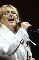 ELLA HENDERSON Performs as Special Guest to James Arthur at Market Rasen Racecourse 08/17/2024