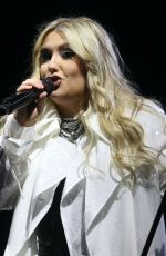 ELLA HENDERSON Performs at Market Rasen Racecourse 08/17/2024