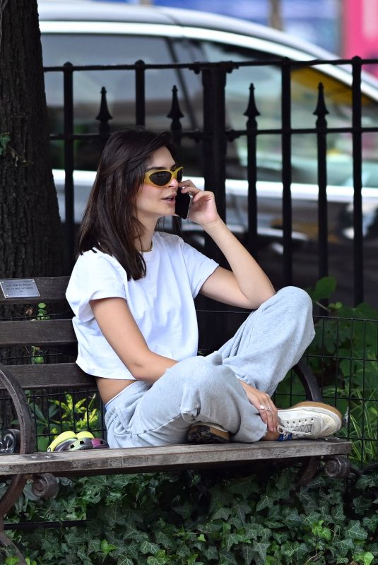 EMILY RATAJKOWSKI Out Chatting on Her Phone in New York 08/26/2024