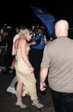 FLORENCE PUGH Leaves Duke of York Theatre in London 08/01/2024