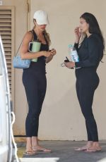 GISELE BUNDCHEN Chat with a Friend at a Gym in Miami 08/01/2024