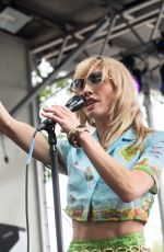 GOLDIE BOUTILIER Performs at Lollapalooza 2024 in Grant Park in Chicago 08/01/2024