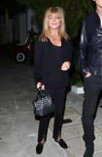 GOLDIE HAWN Out for Dinner with Friends in West Hollywood 08/24/2024