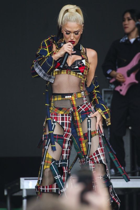 GWEN STEFANI Performs at First Minnesota Yacht Club Festival in St. Paul 07/19/2024