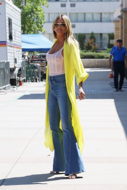 HEIDI KLUM Arrives for America