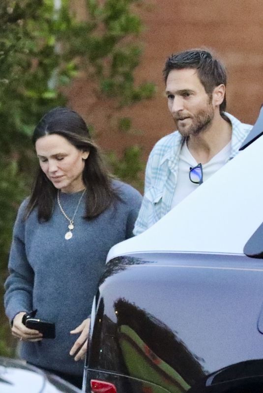 JENNIFER GARNER and John C. Miller at a Dinner Date in Malibu 08/23/2024