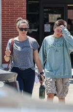 JENNIFER GARNER at DMV in Santa Monica 08/07/2024