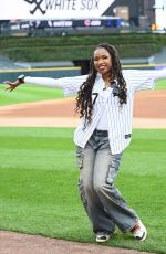 JENNIFER HUDSON Throws Out The First Pitch To Celebrate The Return Of The Jennifer Hudson Show 08/10/2024