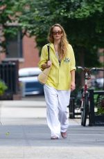 JENNIFER LAWRENCE Out and About in New York 08/07/2024