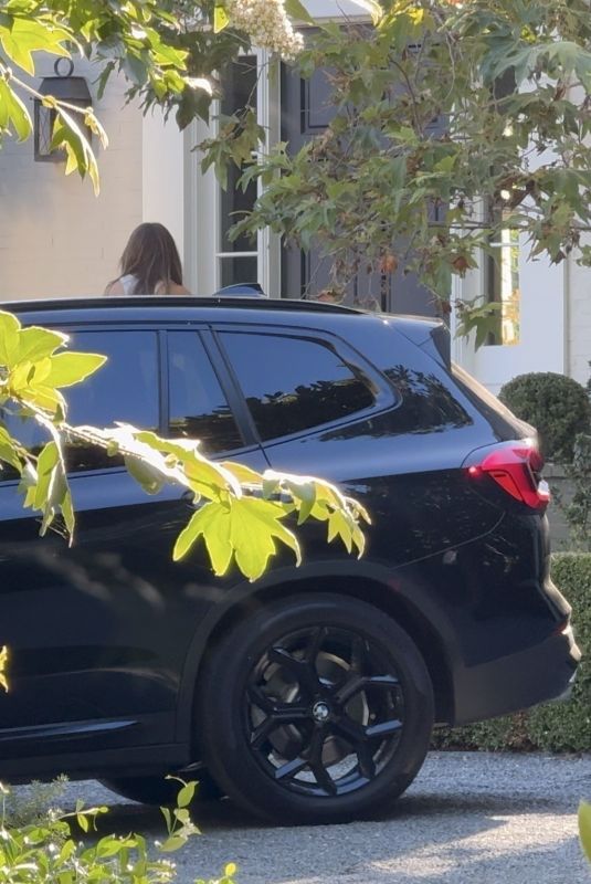JENNIFER LOPEZ Arrives at Ben Affleck
