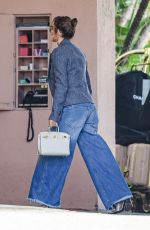 JENNIFER LOPEZ in a Stylish Bell Bottom Jeans Out for Lunch with Her Kids 08/10/2024