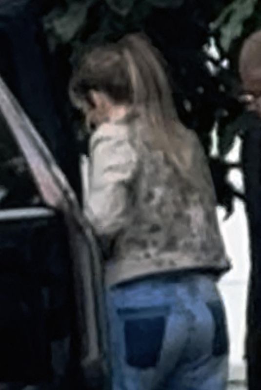 JENNIFER LOPEZ Leaves Ben Affleck