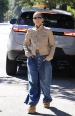 JENNIFER LOPEZ Out Visiting a Friend in Los Angeles 08/18/2024