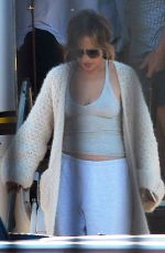 JENNIFER LOPEZ Returns Home in Los Angeles 08/03/2024