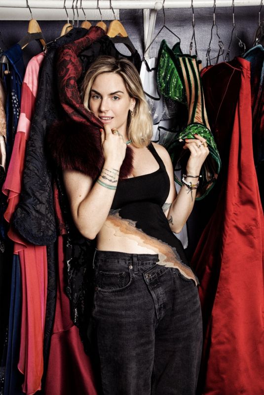 JOANNA JOJO LEVESQUE for Cosmopolitan, August 2024