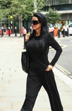 KATIE PRICE Arrives at Her Bbankruptcy Hearing at Rolls Building in London 08/27/2024