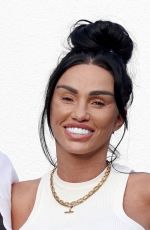 KATIE PRICE at a Pub Lunch at White Horse Pub in Norfolk 08/20/2024