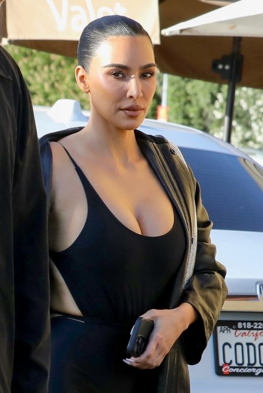 KIM KARDASHIAN Arrives to Meet Ivanka Trump and Jared Kushner for Dinner at Nobu in Malibu 08/13/2024