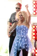 KIMBERLY SCHLAPMAN Performs at Today Show Citi Summer Concert Series in New York 08/12/2024