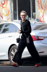 KRISTEN BELL Leaves Blackstone Optometry Clinic in Los Feliz 08/28/2024