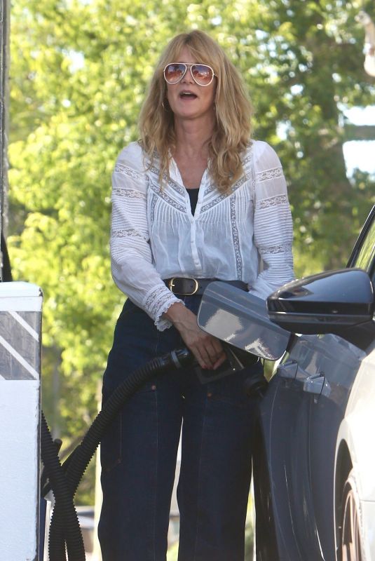 LAURA DERNN at a Gas Station in Brentwood 08/11/2024