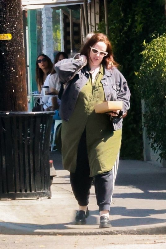 LILY KERSHAW Out Grabbing Some Food in Los Feliz 08/17/204