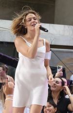 MAGGIE ROGERS Performs on Today