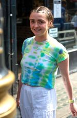 MAISIE WILLIAMS Out wih a Friend in London 08/14/2024