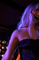 MCKENNA GRACE Performs at a Concert in New York 08/06/2024