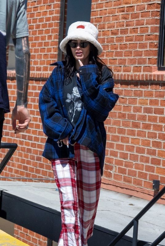 MEGAN FOX and Machine Gun Kelly Out Shopping in Beverly Hills 08/29/2024