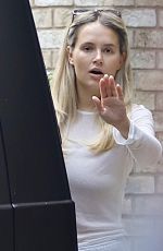 MOLLY MAE HAGUE Arrives Back at Her House in Cheshire 08/16/2024